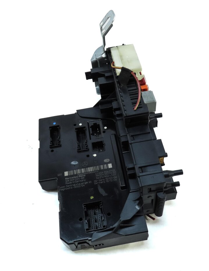Thumbnail 2: 2011-2015 MERCEDES C-CLASS (W204) REAR SIGNAL ACQUISITION CONTROL MODULE SAM