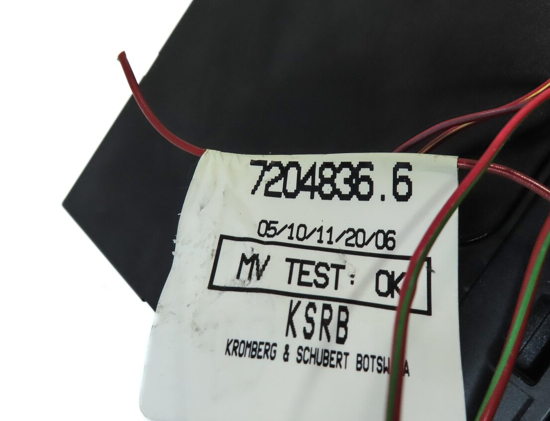 Thumbnail 6: 2011-2015 MERCEDES C-CLASS (W204) REAR SIGNAL ACQUISITION CONTROL MODULE SAM