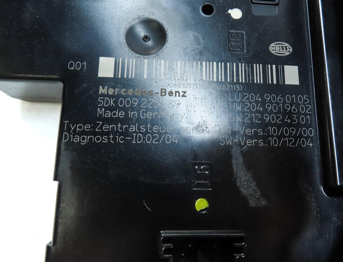 Thumbnail 7: 2011-2015 MERCEDES C-CLASS (W204) REAR SIGNAL ACQUISITION CONTROL MODULE SAM