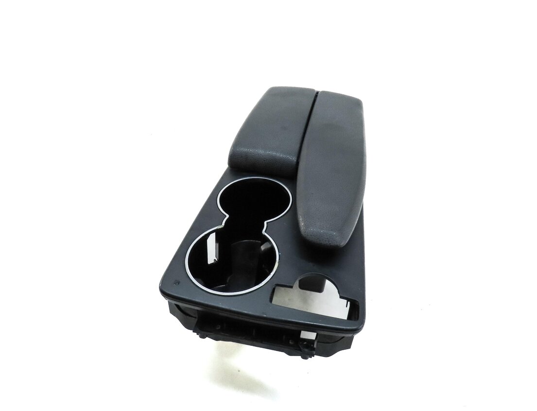 12-15 MERCEDES C-CLASS (W204) FRONT CENTER CONSOLE ARMREST COMPARTMENT (BLACK)