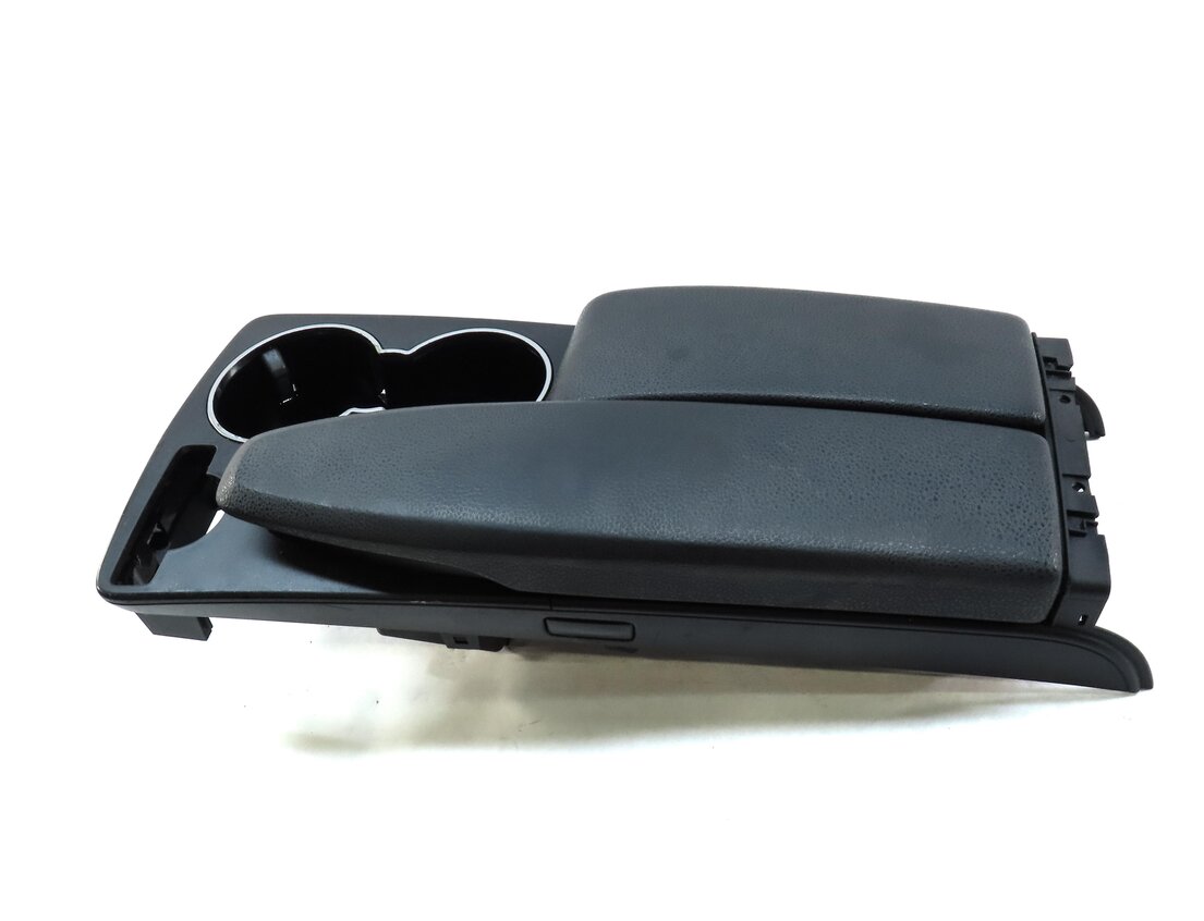 Thumbnail 3: 12-15 MERCEDES C-CLASS (W204) FRONT CENTER CONSOLE ARMREST COMPARTMENT (BLACK)