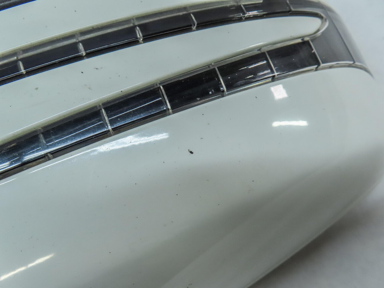 Thumbnail 7: 12-14 MERCEDES C-CLASS (W204) RIGHT HEATED AUTODIM MEMORY DOOR MIRROR (WHITE)