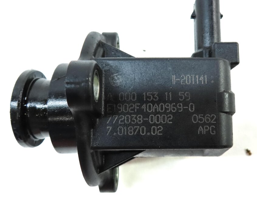 Thumbnail 4: 2012 MERCEDES C CLASS (W204) 1.8L TURBO M271 ENGINE TURBOCHARGER DIVERTER VALVE
