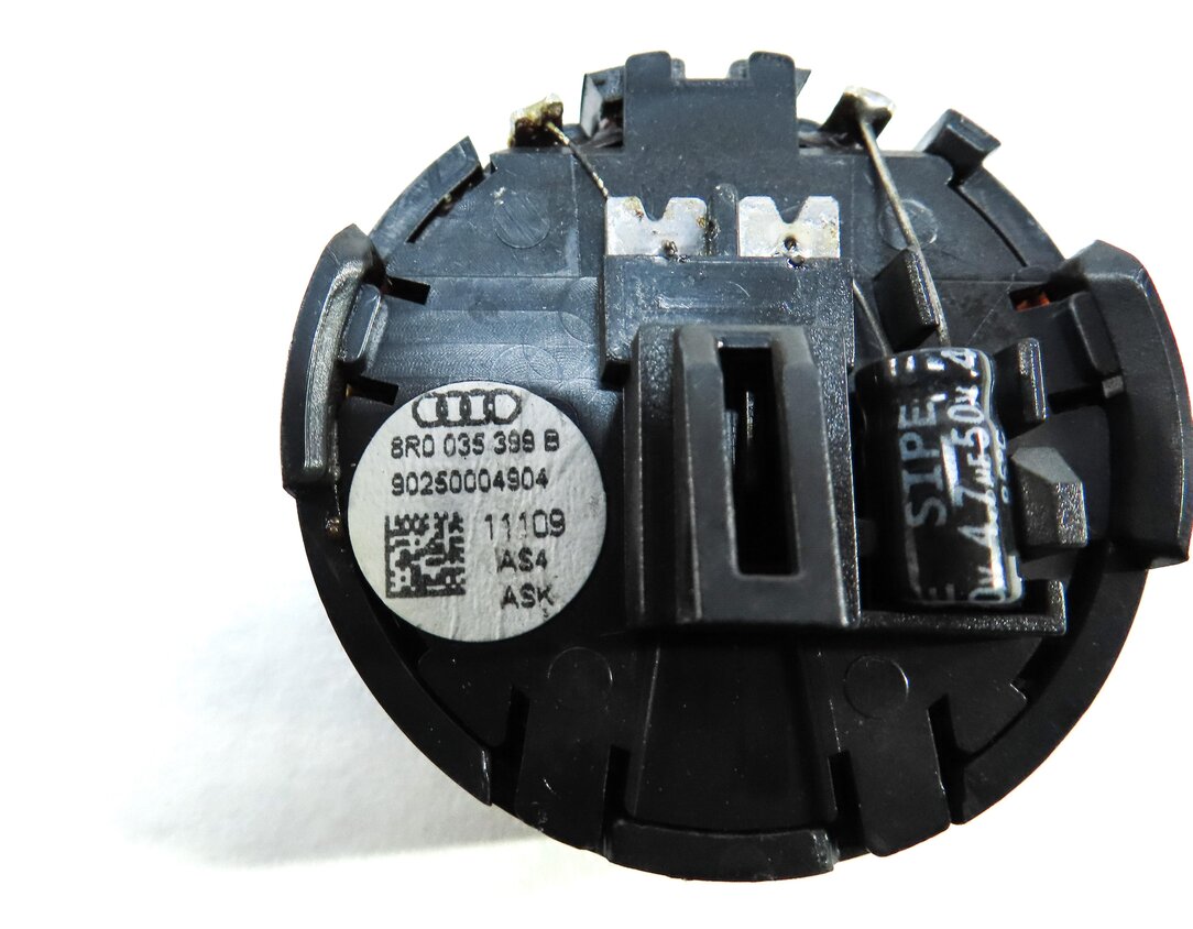 Thumbnail 13: 2010 AUDI Q5 (B8 8R) BANG & OLUFSEN AUDIO SUB SUBWOOFER TWEETER SPEAKER SET