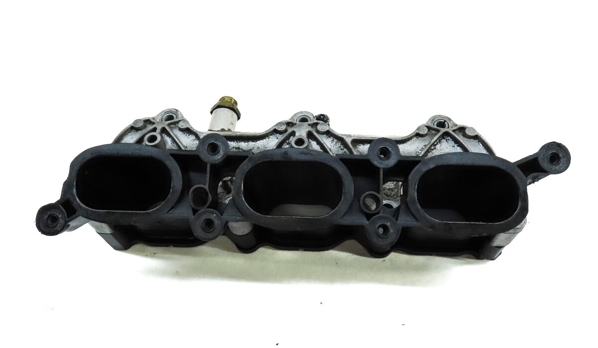Thumbnail 4: 2010 AUDI Q5 (B8 8R) 3.2L CALB FSI ENGINE RIGHT LOWER INTAKE MANIFOLD DUFFUSER