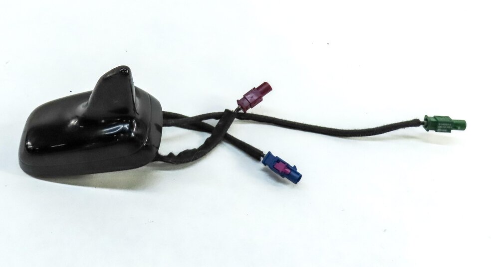 Thumbnail 3: 2009-2012 AUDI Q5 (8R) AM/FM RADIO STEREO SHARK FIN ANTENNA (BRILLIANT BLACK A2)