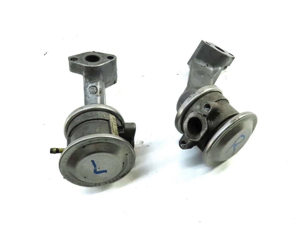 2010 AUDI Q5 (B8 8R) 3.2L CALB ENGINE LEFT & RIGHT AIR CHECK VALVE SET-2