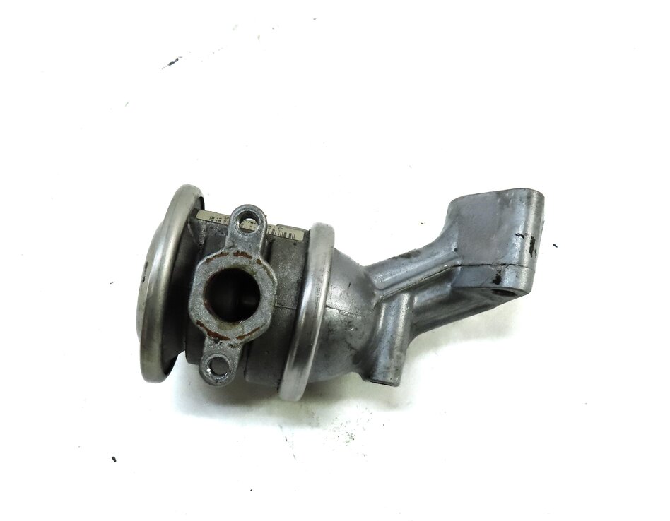 Thumbnail 7: 2010 AUDI Q5 (B8 8R) 3.2L CALB ENGINE LEFT & RIGHT AIR CHECK VALVE SET-2