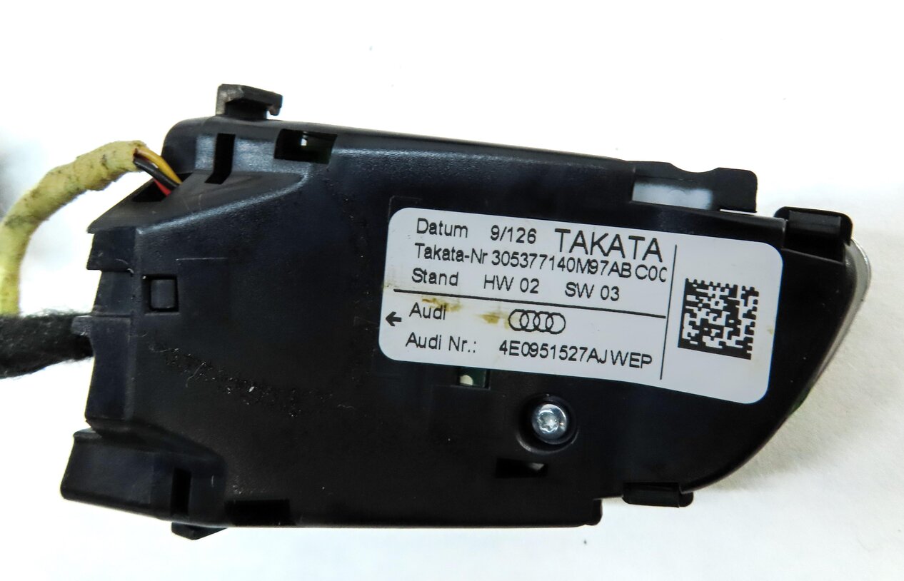 Thumbnail 6: 2010 AUDI Q5 (B8 8R) LEFT & RIGHT STEERING WHEEL RADIO PHONE SWITCH BUTTON SET-2