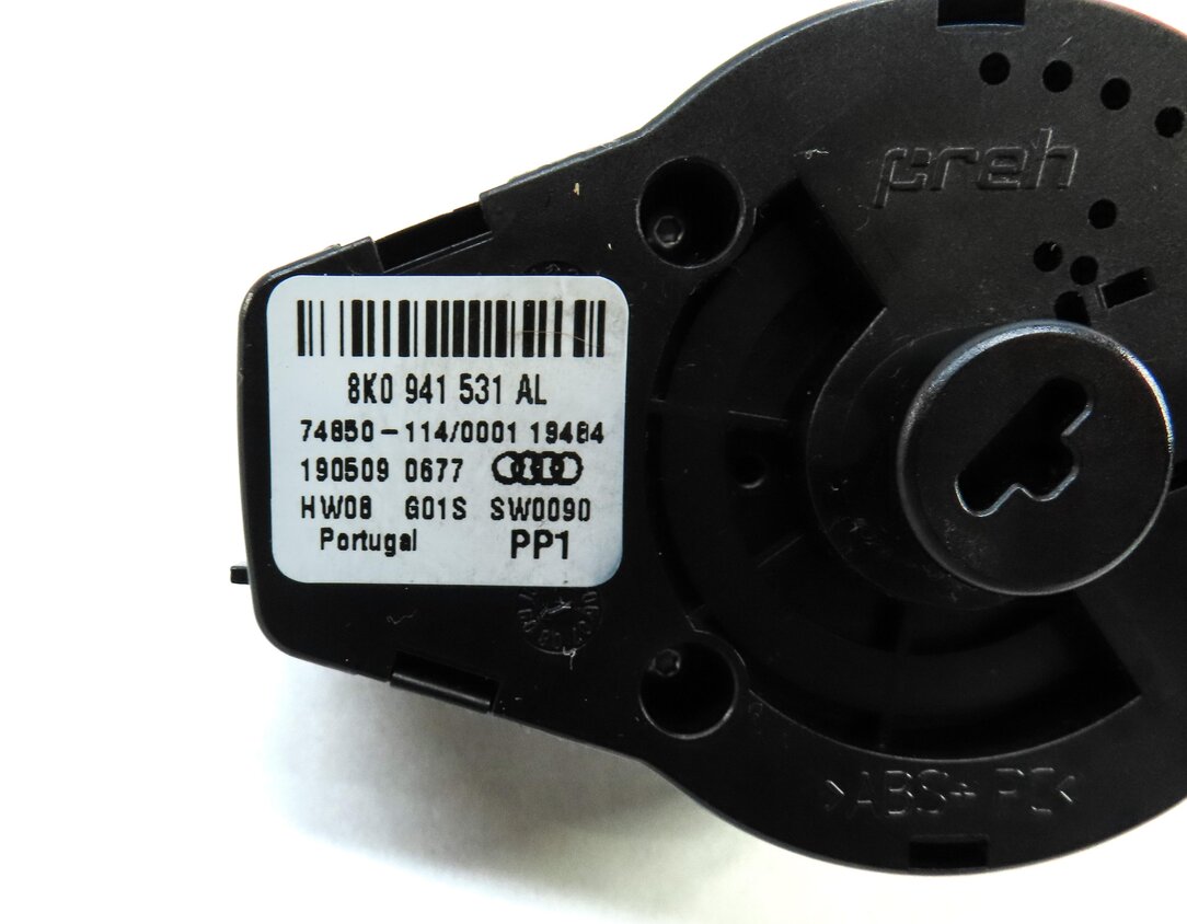 Thumbnail 5: 2009-2020 AUDI A4 A5 Q5 S4 S5 SQ5 (B8 8K 8T 8R) HEADLIGHT SWITCH
