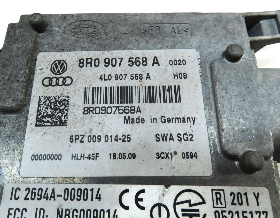 Thumbnail 4: 2009-2012 AUDI Q5 (B8 8R) BLIND SPOT RADAR SENSOR CONTROL MODULE (SLAVE)