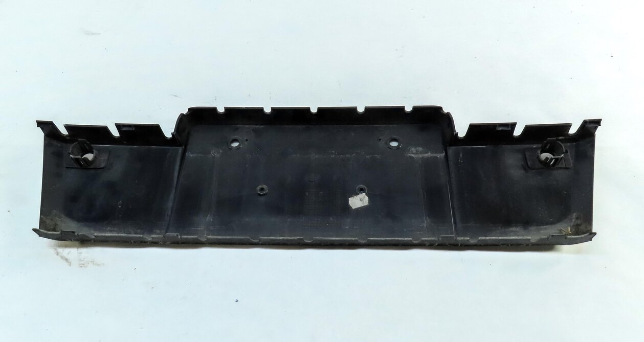 Thumbnail 4: 2010 AUDI Q5 (B8 8R) FRONT GRILLE LICENSE PLATE BASE MOUNT RETAINER BRACKET