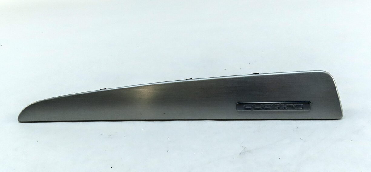 Thumbnail 2: 2010 AUDI Q5 (B8 8R) FRONT RIGHT PASSENGER DASH TRIM PANEL (BRUSHED ALUMINUM)