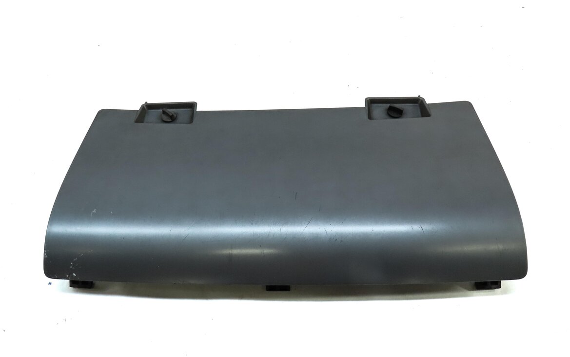 Thumbnail 3: 2010 AUDI Q5 (B8 8R) REAR TOWING HITCH TOW HITCH RECEIVER COVER TRIM
