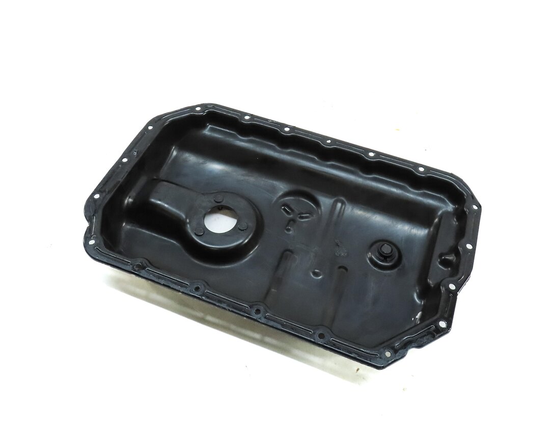 08-17 AUDI A4 S4 A5 S5 A6 A7 A8 Q5 Q7 B8 8K 8T 8R 3.0L 3.2L LOWER ENGINE OIL PAN