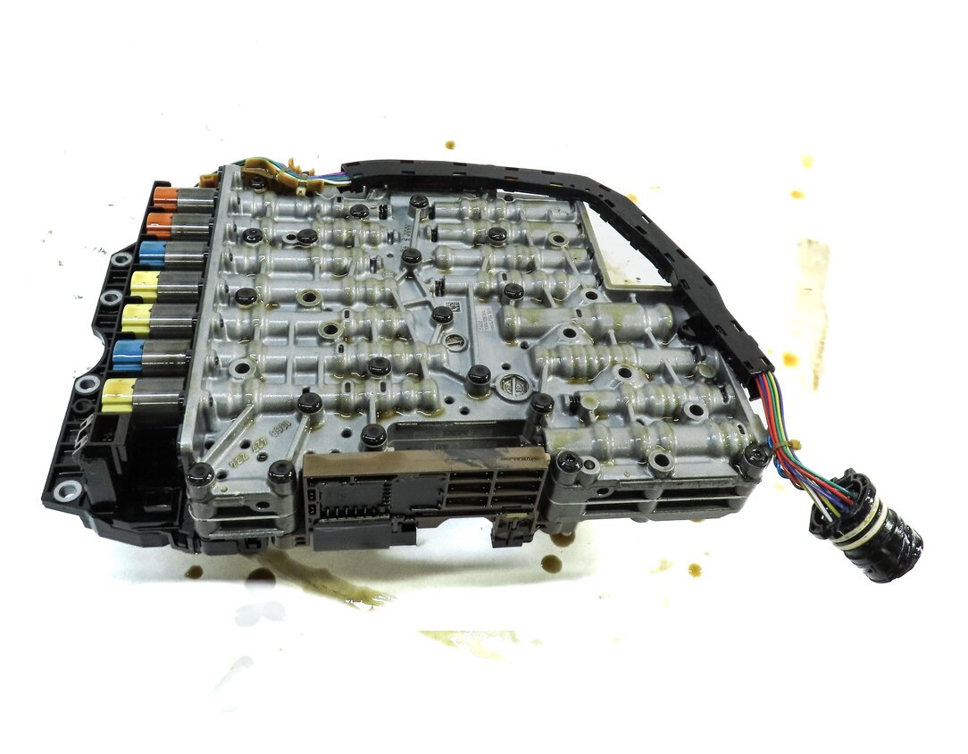 Thumbnail 6: 2009-2012 AUDI Q5 (8R) 3.2L V6 A/T AUTO AUTOMATIC TRANSMISSION VALVE BODY