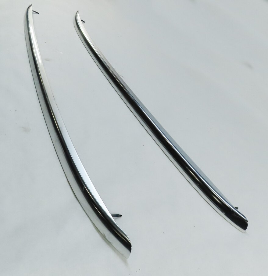 Thumbnail 4: 2010 AUDI Q5 (B8 8R) LEFT & RIGHT ROOF RACK RAIL SET-2 (SILVER)