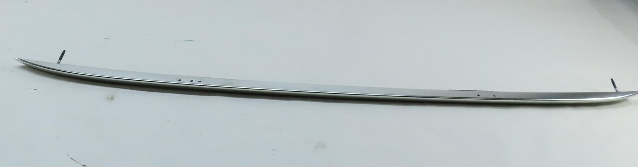 Thumbnail 6: 2010 AUDI Q5 (B8 8R) LEFT & RIGHT ROOF RACK RAIL SET-2 (SILVER)