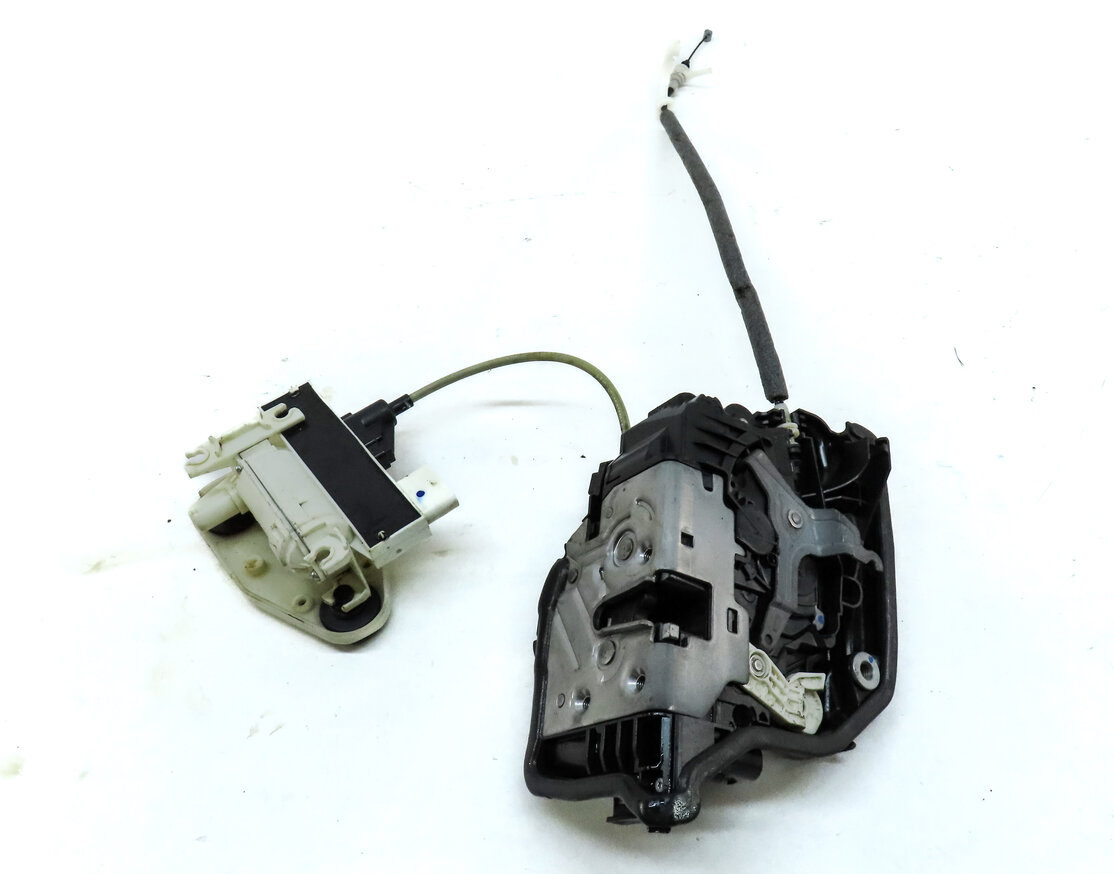 Thumbnail 3: 14-19 BMW 7 X6 (G11 G12 F15 F16) FRONT RIGHT SOFT CLOSE DOOR LATCH w/ ACTUATOR