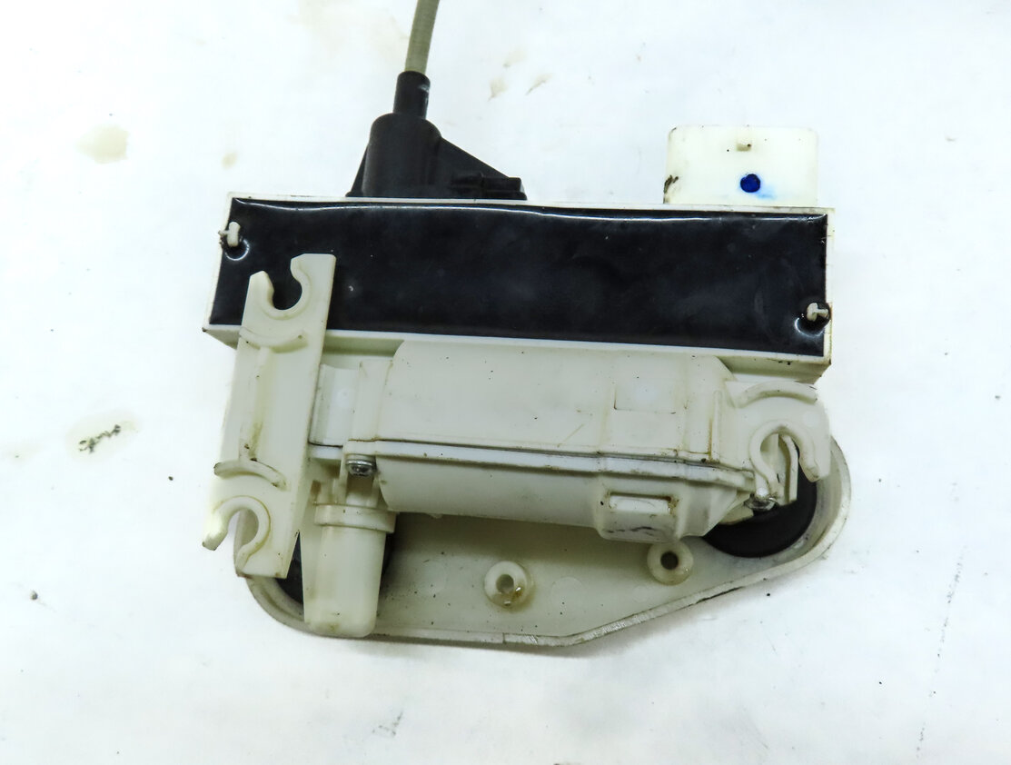 Thumbnail 4: 14-19 BMW 7 X6 (G11 G12 F15 F16) FRONT RIGHT SOFT CLOSE DOOR LATCH w/ ACTUATOR