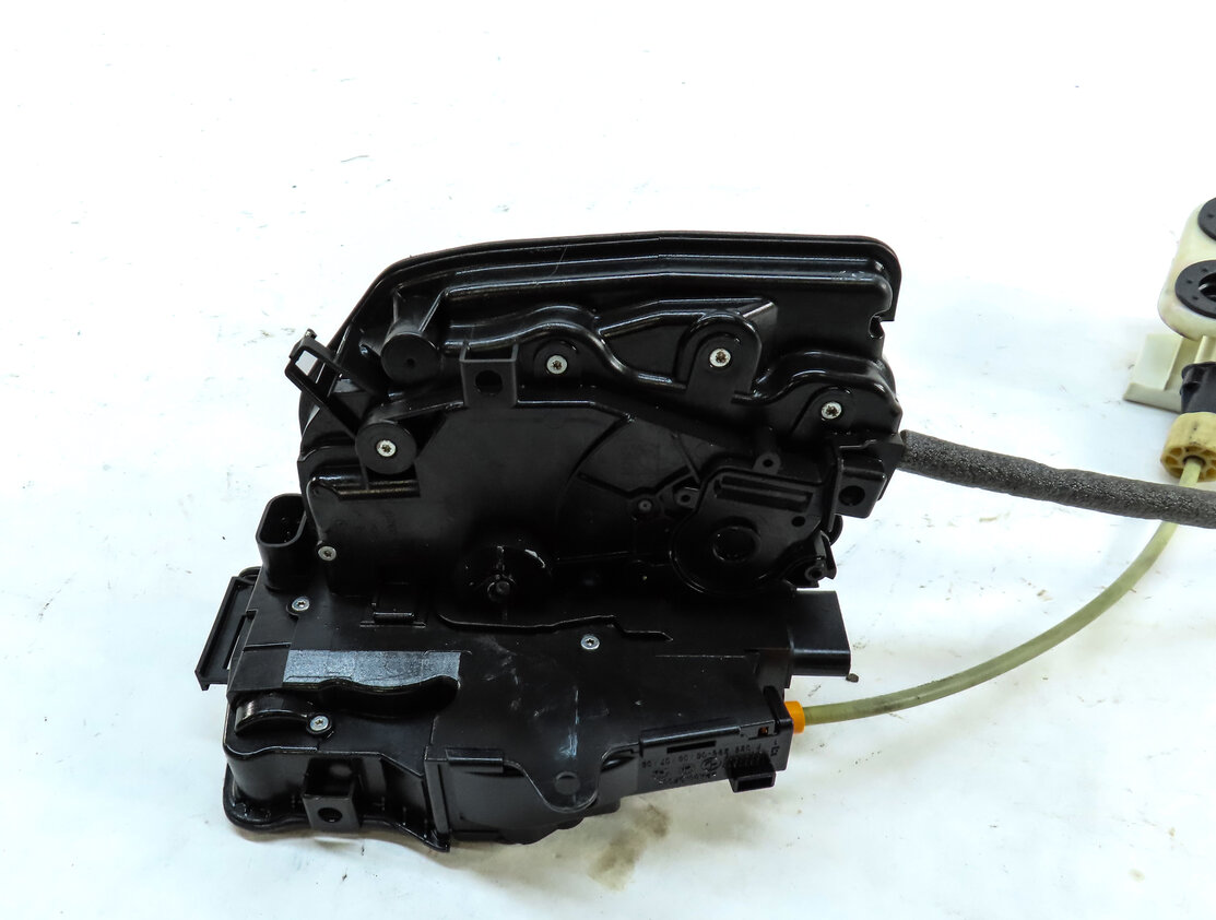 Thumbnail 6: 14-19 BMW 740i 750i 760i X5 X6 (F01 F15 F16) RIGHT REAR SOFT CLOSE DOOR LATCH
