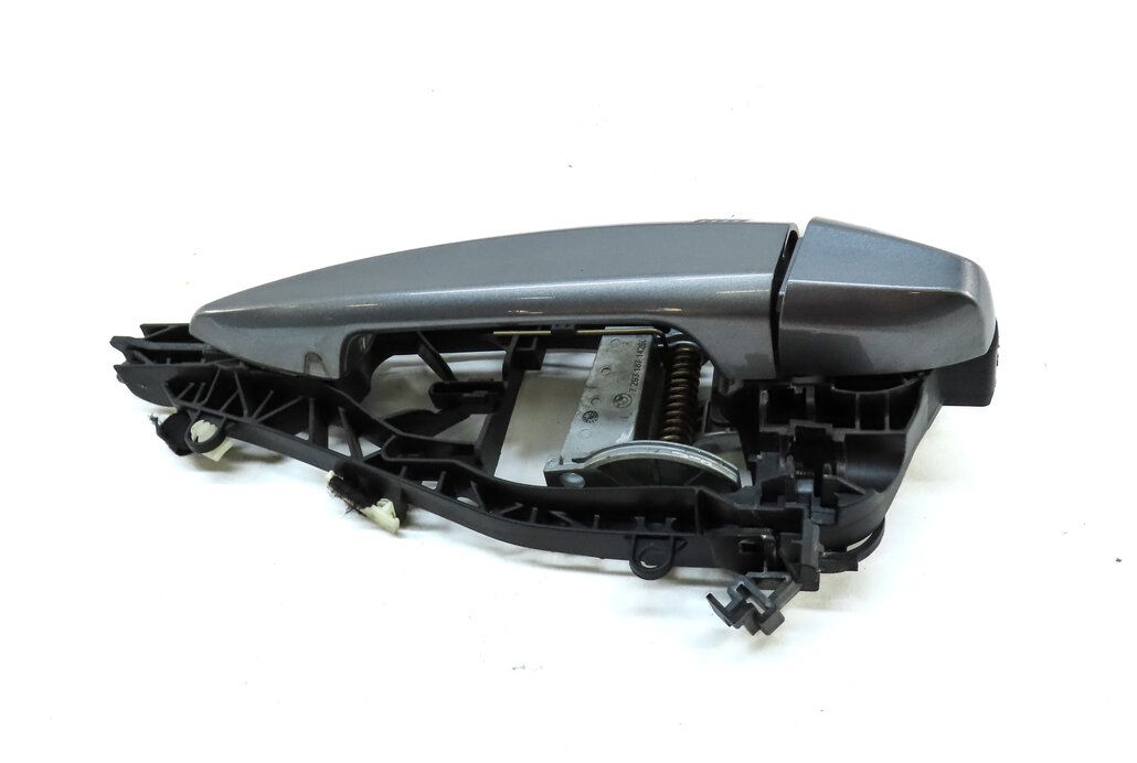 Thumbnail 3: 14-21 BMW X1 X2 X5 X6 (F15 F16 F39 F48) REAR LEFT COMFORT DOOR HANDLE (Gray)
