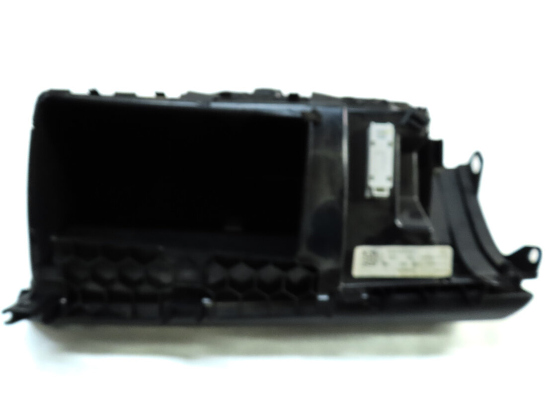 Thumbnail 4: 2014 BMW X5 (F15) FRONT RIGHT PASSENGER GLOVE BOX ASSEMBLY (Black)