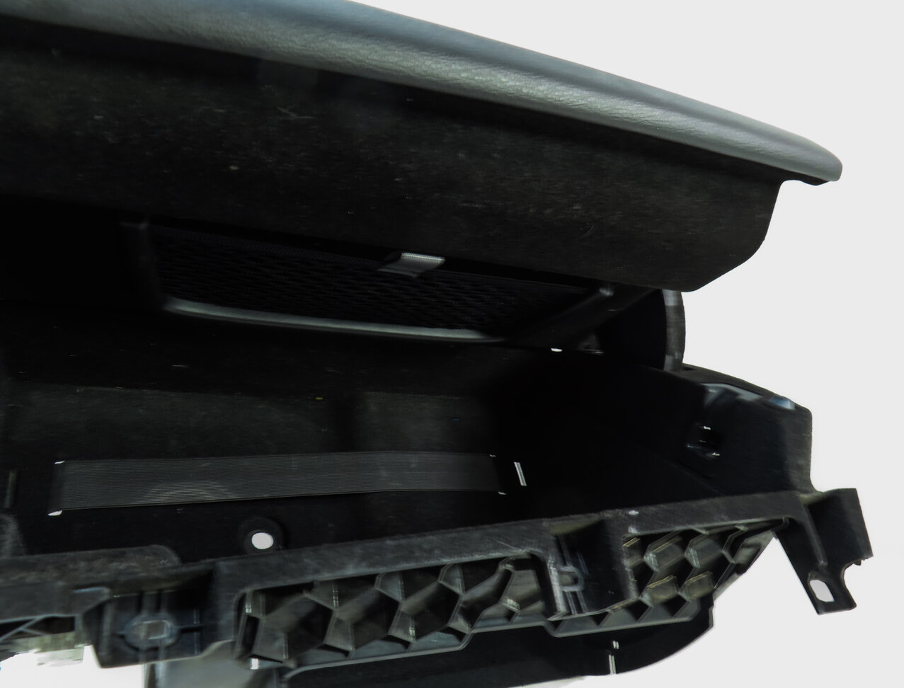 Thumbnail 6: 2014 BMW X5 (F15) FRONT RIGHT PASSENGER GLOVE BOX ASSEMBLY (Black)