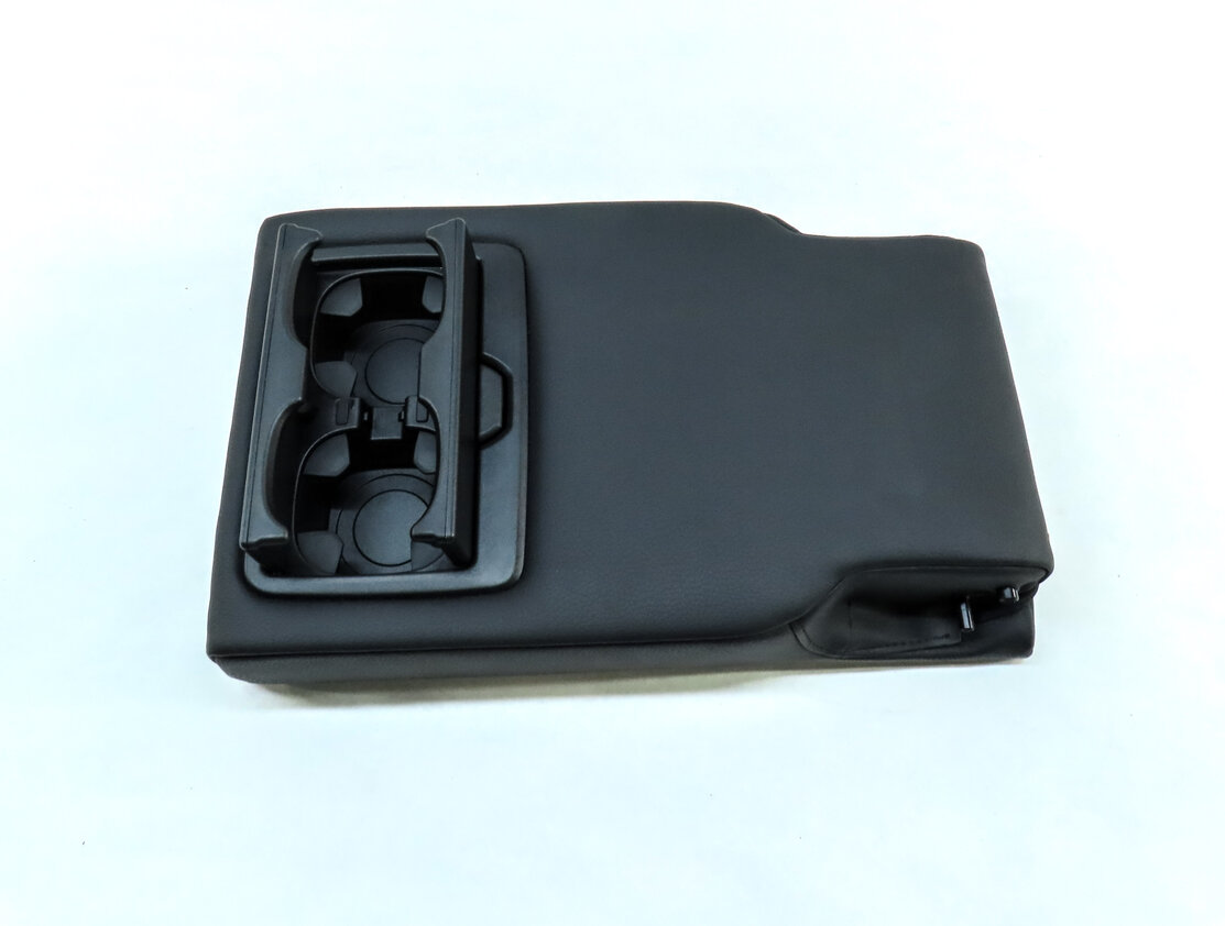 Thumbnail 7: 2014 BMW X5 (F15) REAR 2ND ROW SEAT ARM REST AND CUP HOLDER (Black)