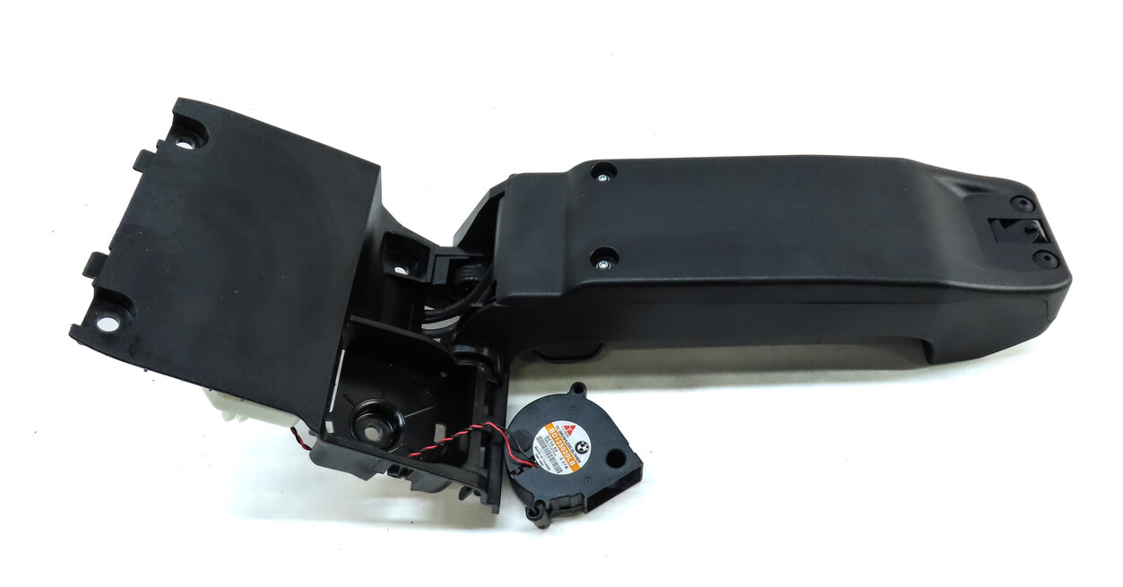 Thumbnail 4: 2014 BMW X5 (F15) CENTER CONSOLE CELL PHONE CHARGING DOCK CRADLE