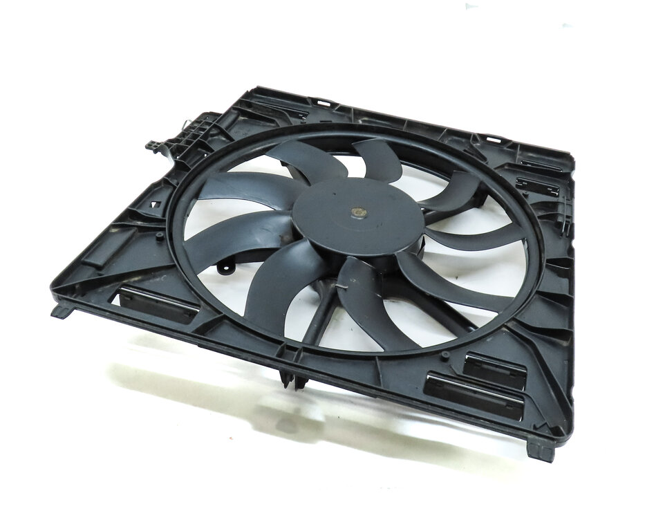 14-19 BMW X5 X6 (F15 F16) 4.4L N63 TURBO 850 WATT RADIATOR FAN & SHROUD ASSEMBLY