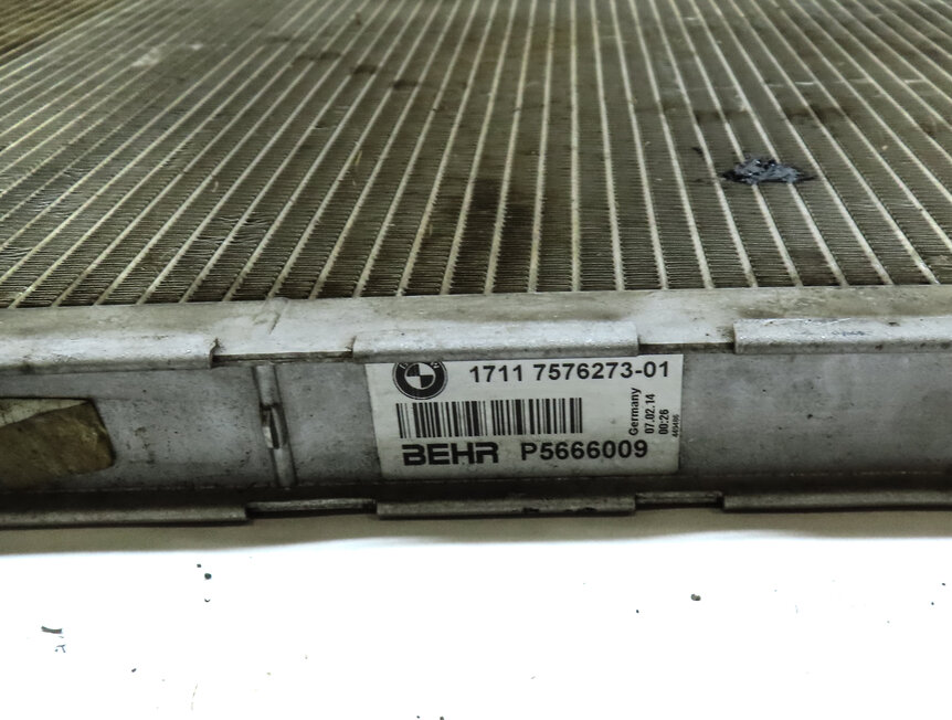 Thumbnail 5: 08-19 BMW X5 X5M X6 X6M (E70 E71 F15 F16 F85 F86) 4.4L - MAIN PRIMARY RADIATOR