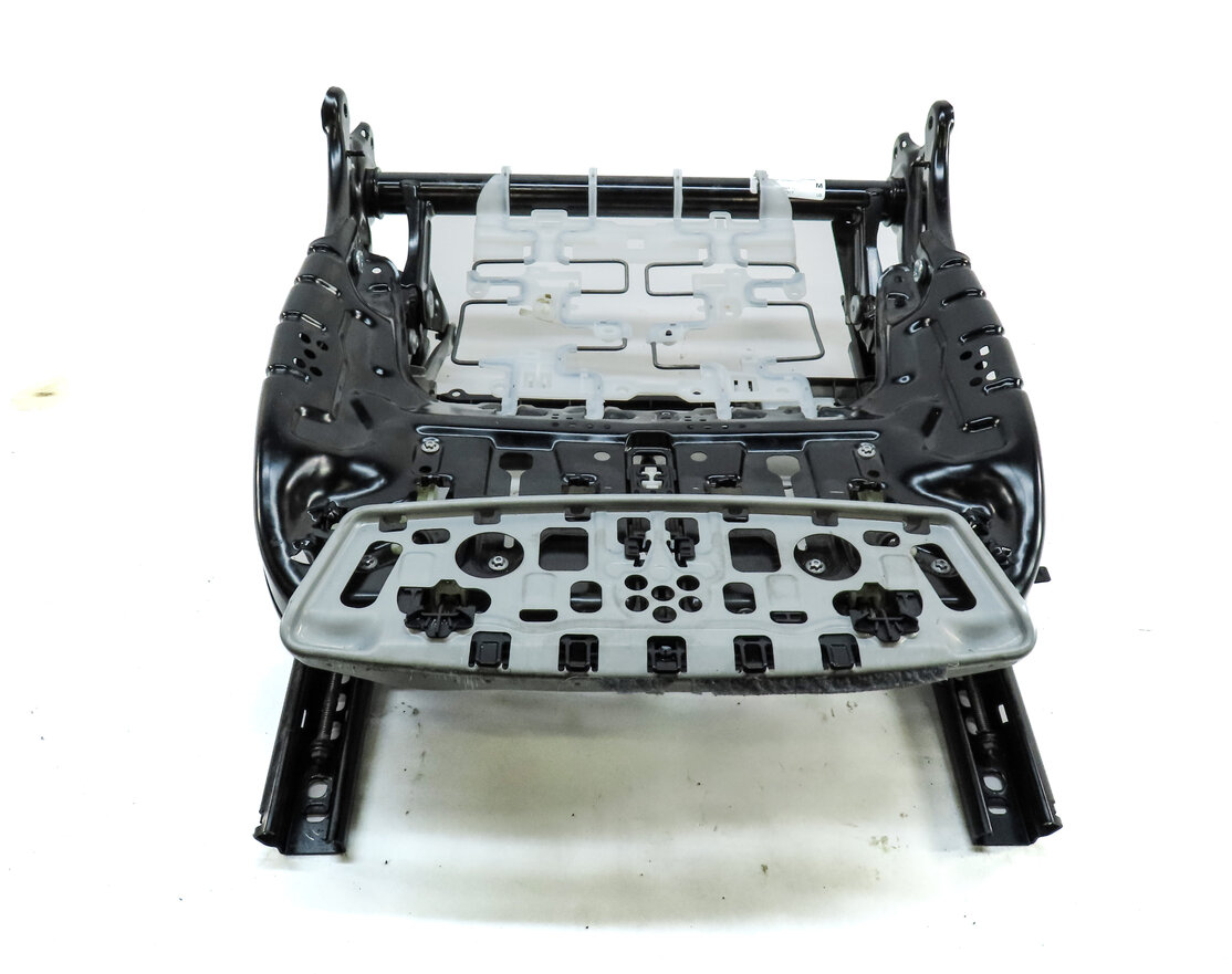 Thumbnail 2: 2014 BMW X5 (F15) FRONT LEFT DRIVER SEAT TRACK WITH ADJUST MOTORS