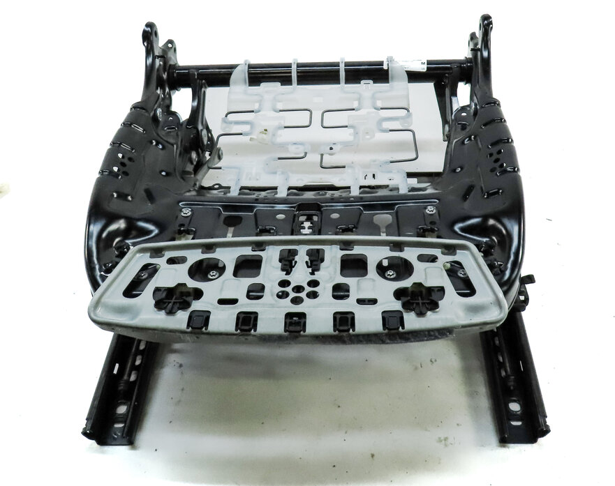 Thumbnail 3: 2014 BMW X5 (F15) FRONT LEFT DRIVER SEAT TRACK WITH ADJUST MOTORS