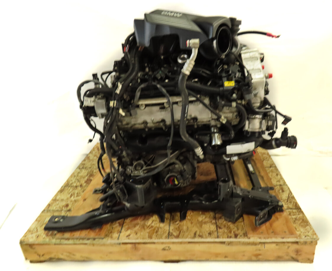 Thumbnail 7: 14-16 BMW X5 (F15) 4.4L TURBO N63 ENGINE ASSEMBLY (147k) (ASE TESTED + VIDEO)