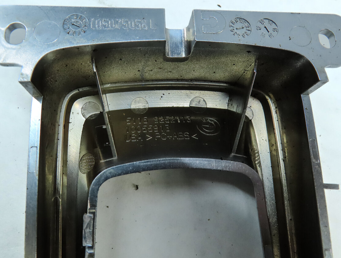 Thumbnail 8: 14-18 BMW X5 (F15) AUTOMATIC TRANSMISSION AUTO TRANS SHIFT SHIFTER BOX & KNOB