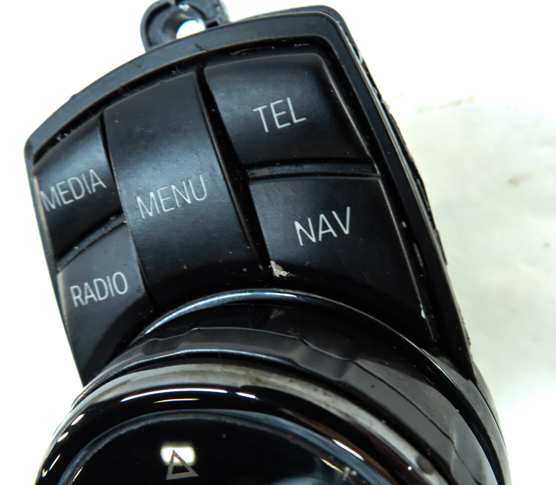 Thumbnail 6: 2014 BMW X5 (F15) I-DRIVE NAVIGATION RADIO STEREO INFORMATION CONTROL KNOB