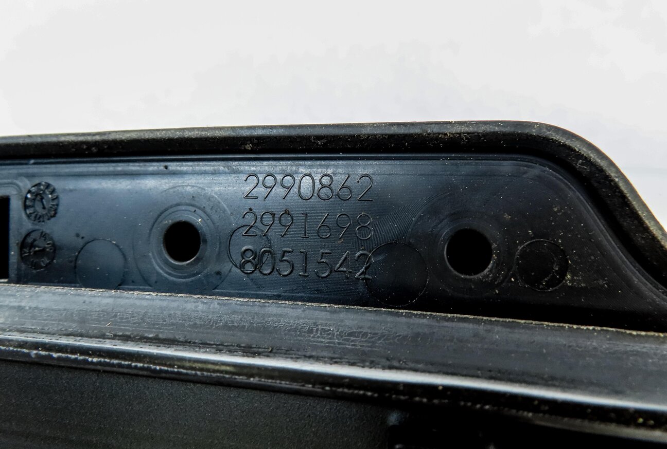 Thumbnail 6: 2013 BMW X1 (E84) LEFT & RIGHT LUGGAGE CARGO ROOF RACK RAIL SET 2 (SILVER)