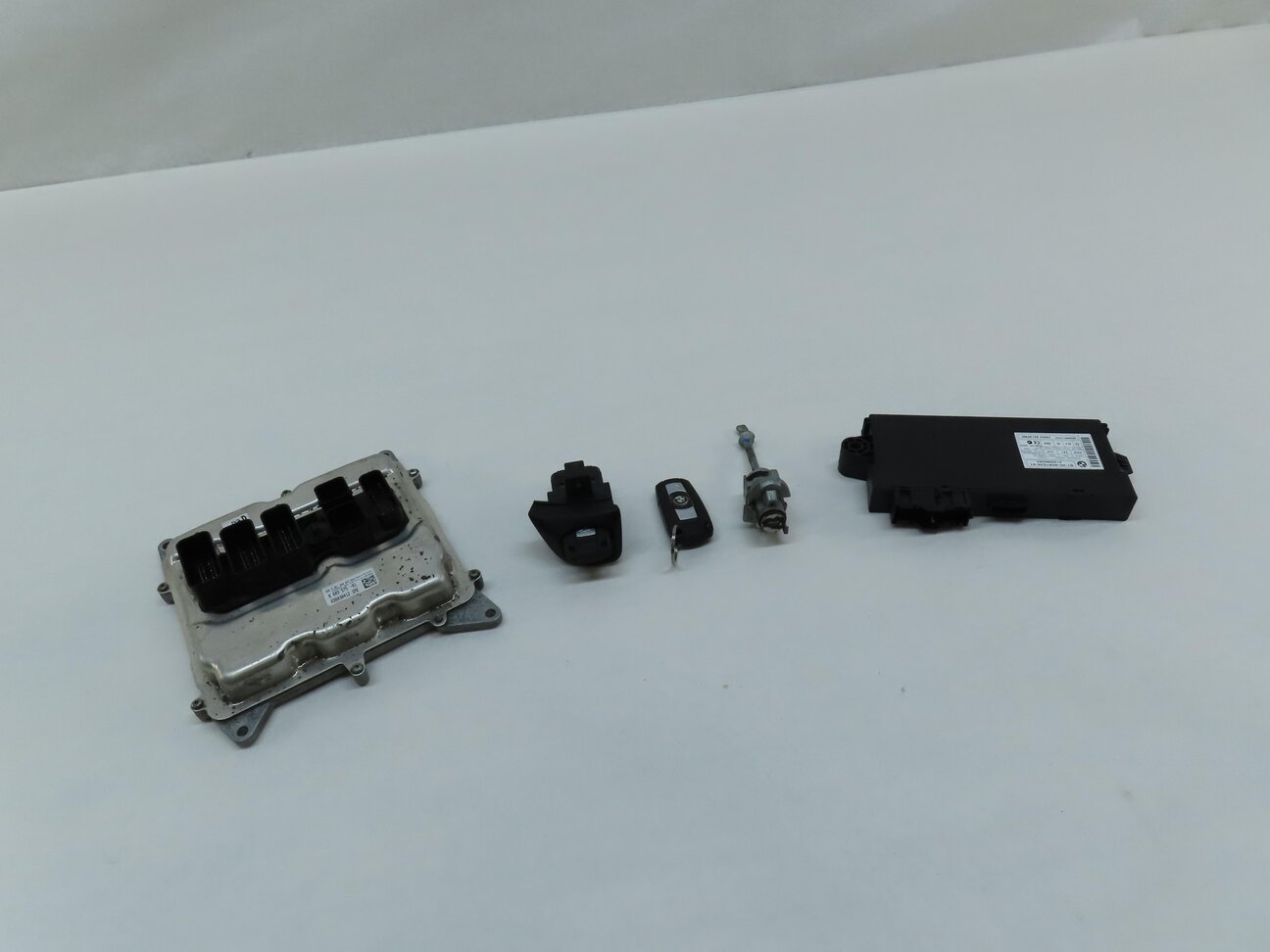 13-16 BMW X1 Z4 E84 E89 2.0L N20 TURBO ECM DME CAS 3 IMMOBILIZER MODULE KEY SET