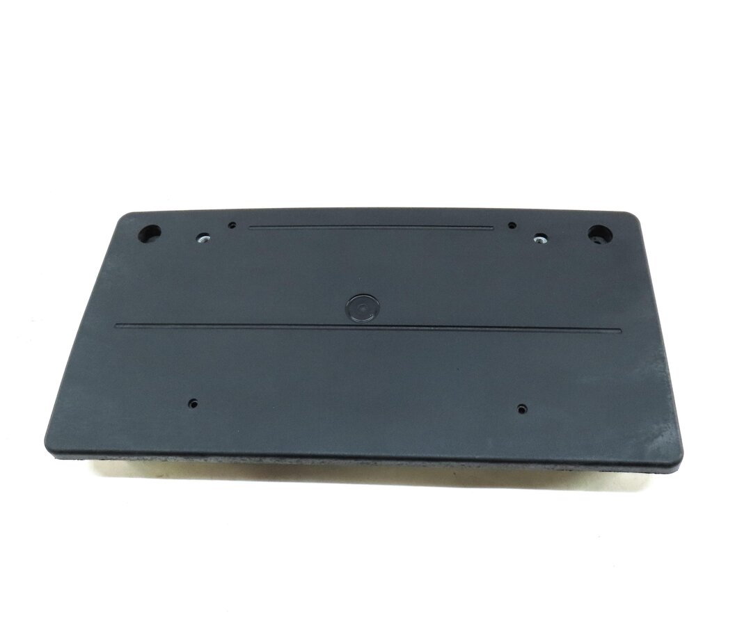 Thumbnail 2: 2013 BMW X1 (E84) FRONT LICENSE PLATE MOUNT BRACKET 51117303798
