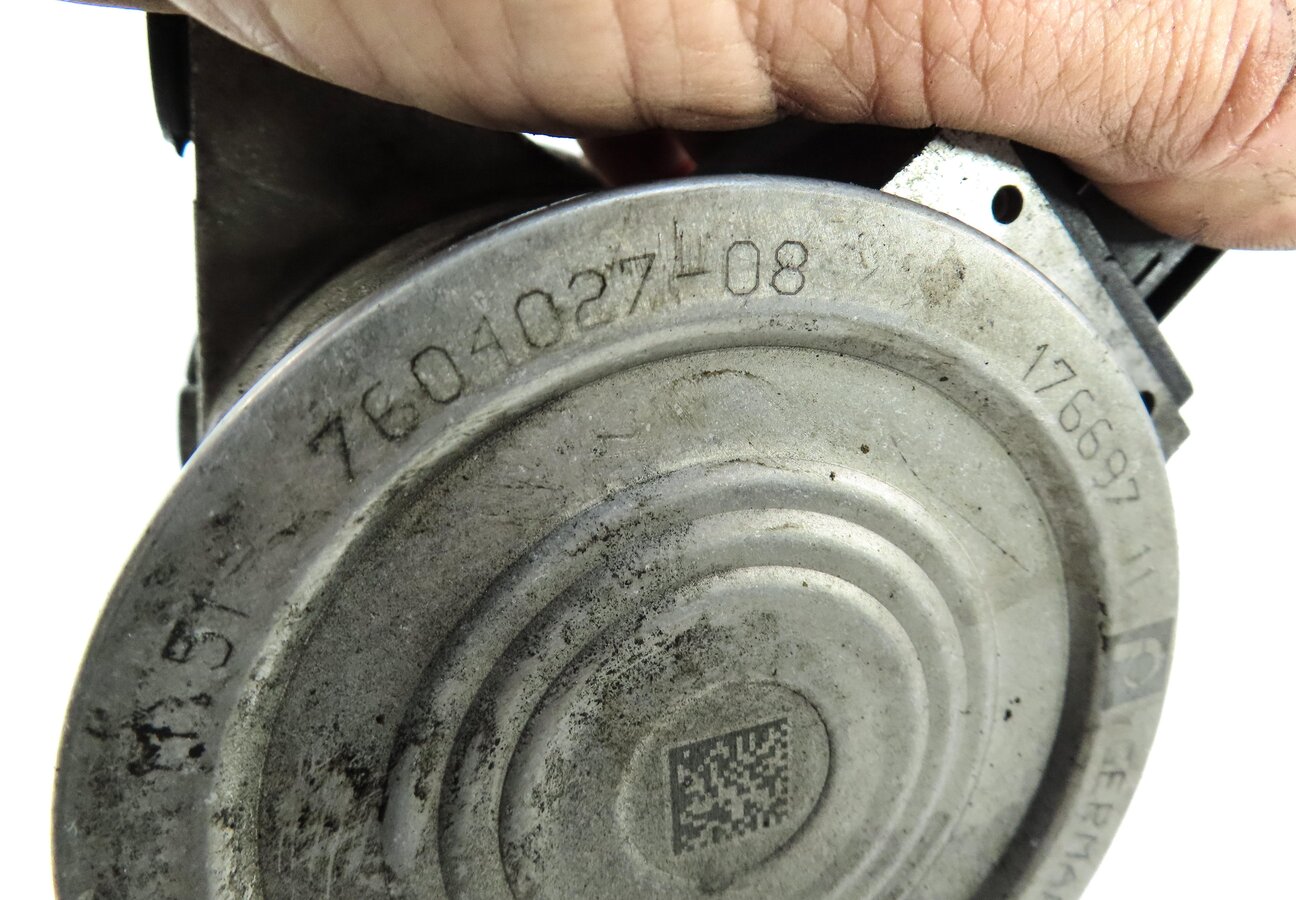 Thumbnail 6: 12-18 328i 428i 528i X3 X5 Z4 (F30 F32 F10 E84 F15 F25) 2.0L ELECTRIC WATER PUMP