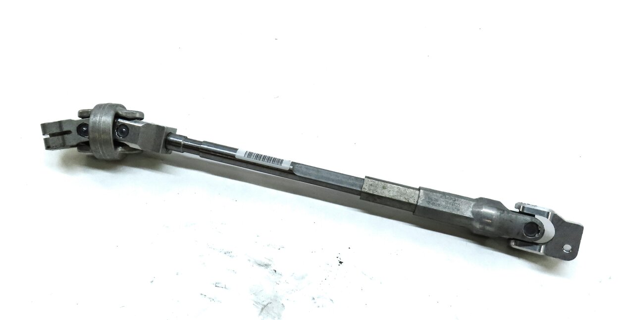 2013 BMW X1 (E84) FRONT LEFT STEERING COLUMN U-JOINT SWIVEL SHAFT 6784845