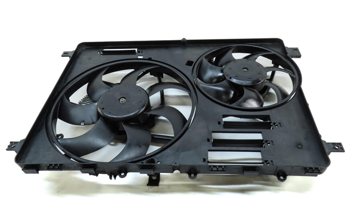 Thumbnail 3: 12-17 LR2 DISCOVERY SPORT RANGE ROVER EVOQUE (L538 L550) RADIATOR COOLING FAN