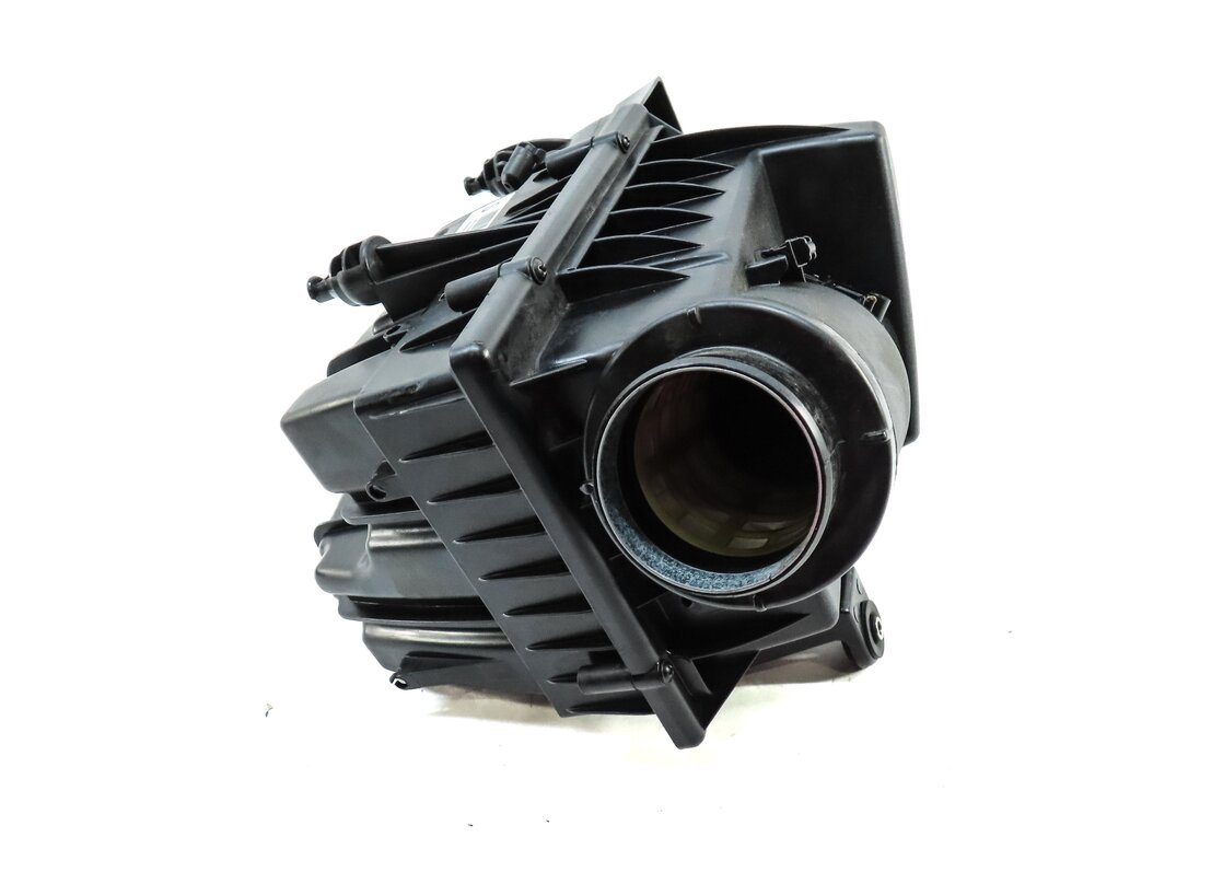 Thumbnail 1: 2015-2017 RANGE ROVER EVOQUE DISCOVERY SPORT (L538 L550) AIR FILTER BOX HOUSING