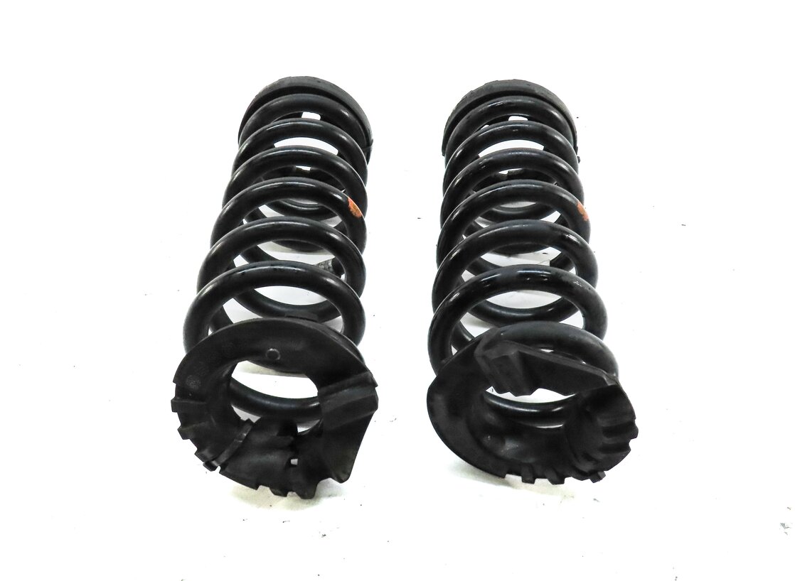 Thumbnail 2: 2015-2019 LAND ROVER DISCOVERY SPORT (L550) REAR SUSPENSION COIL SPRING SET-2