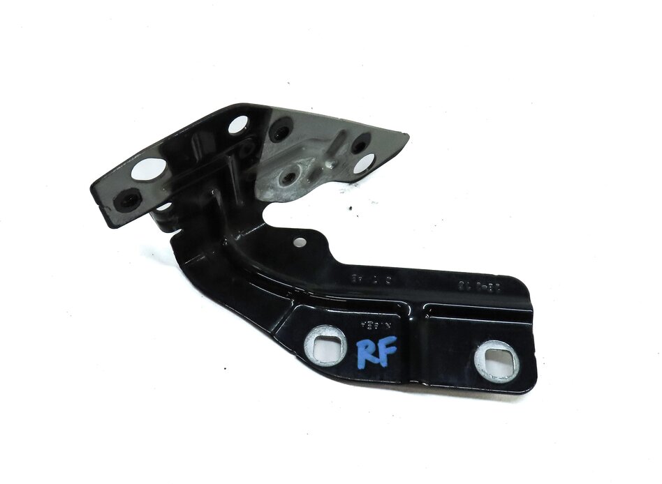 2016 LAND ROVER DISCOVERY SPORT (L550) FRONT RIGHT FENDER MOUNT BRACKET (BLACK)