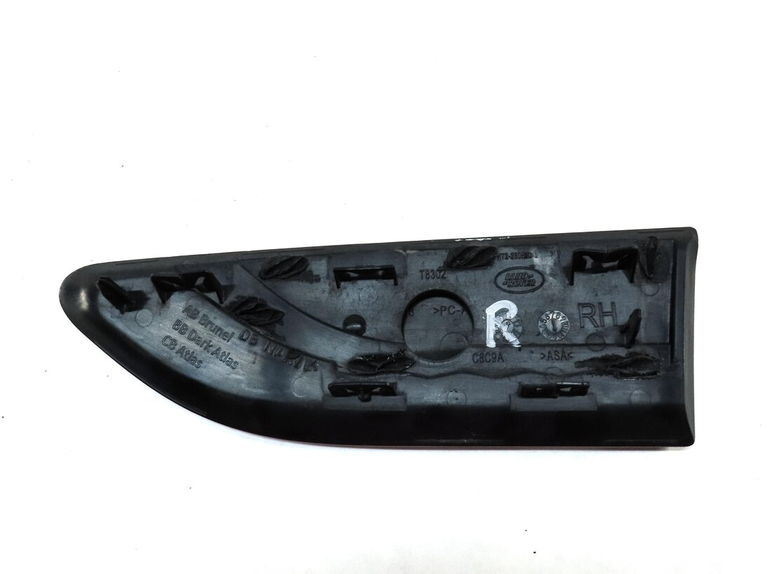 Thumbnail 4: 2016 LAND ROVER DISCOVERY SPORT (L550) FRONT RIGHT FENDER AIR VENT TRIM (BLACK)