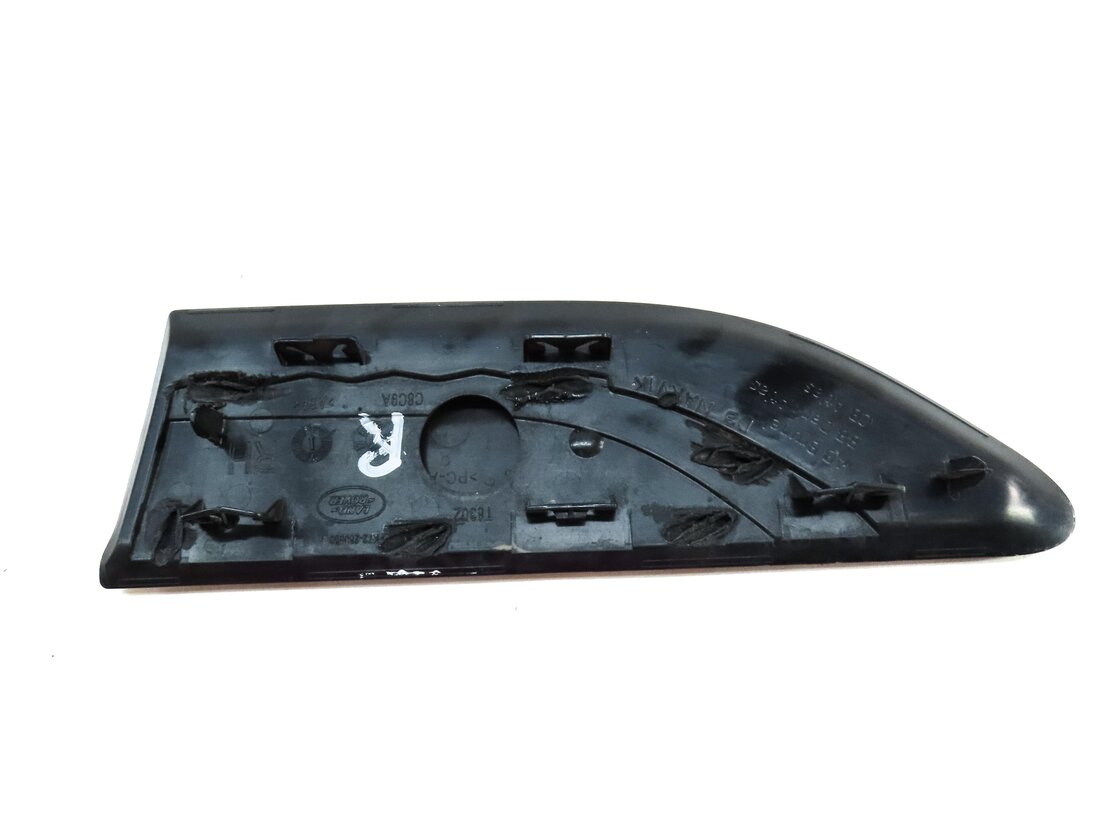Thumbnail 5: 2016 LAND ROVER DISCOVERY SPORT (L550) FRONT RIGHT FENDER AIR VENT TRIM (BLACK)