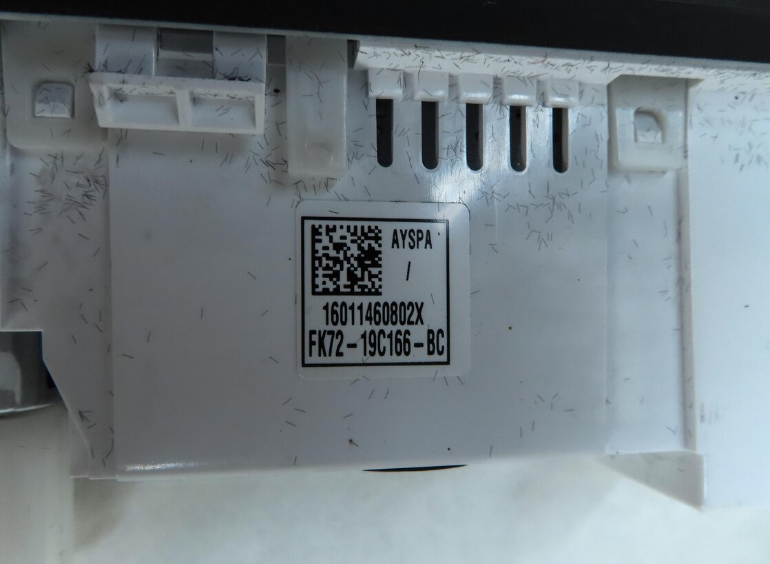 Thumbnail 8: 2016 LAND ROVER DISCOVERY SPORT (L550) AUXILIARY AUX USB NAV INPUT JACK PANEL
