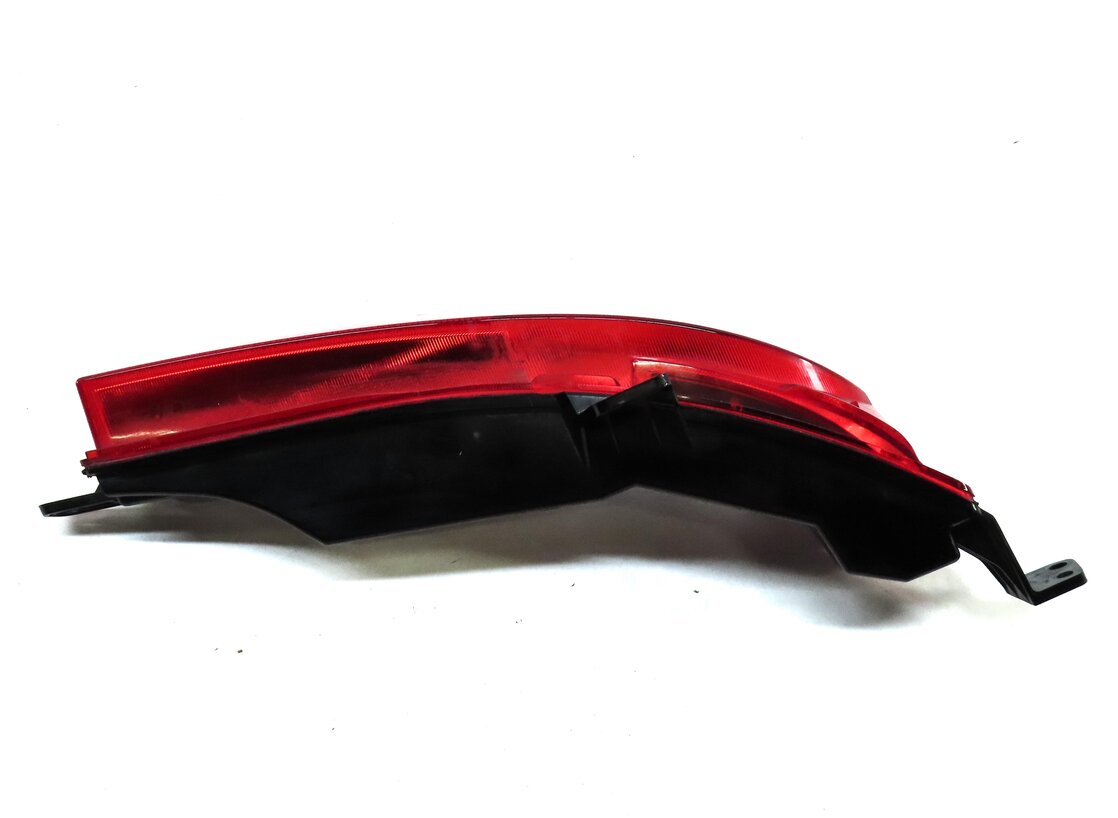 Thumbnail 4: 15-19 LAND ROVER DISCOVERY SPORT (L550) LEFT REAR BUMPER TAILLIGHT LIGHT LAMP